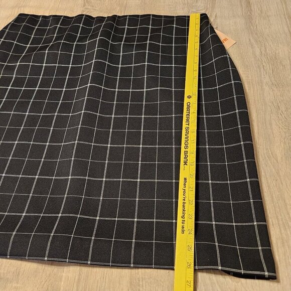 Evri Black Check Pull On Elastic Waist Skirt Plus Size 2x Nwt Career Work Ware - Picture 5 of 6